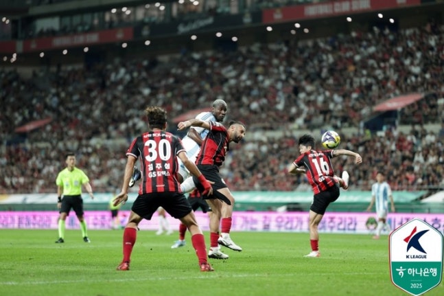 FC서울, 울산HD에 1-0 승리... 린가드 중거리 결승골